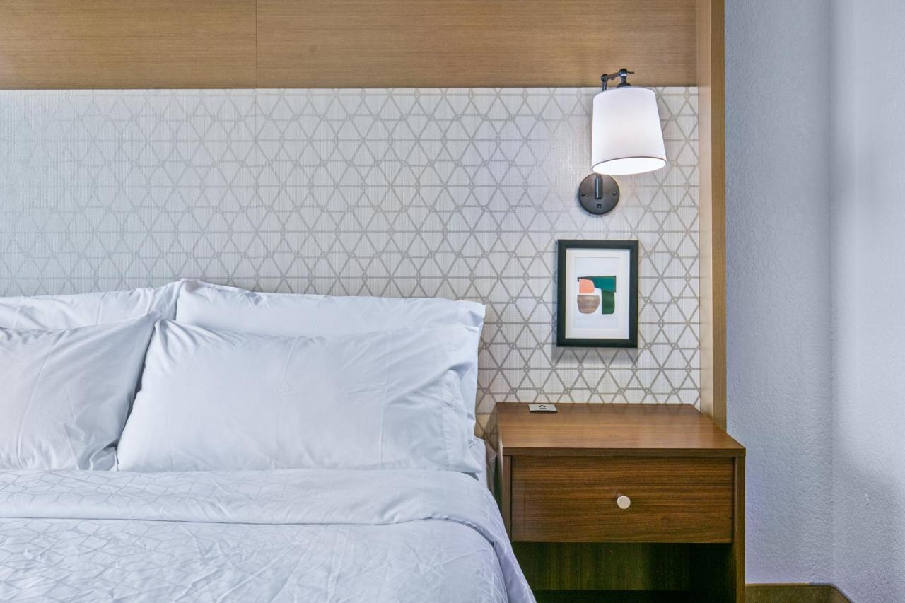 Holiday Inn Express Hotel & Suites Lucedale By Ihg Ngoại thất bức ảnh