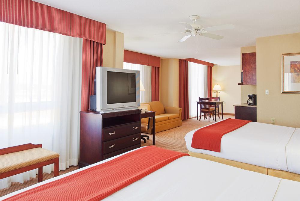 Holiday Inn Express Hotel & Suites Lucedale By Ihg Ngoại thất bức ảnh