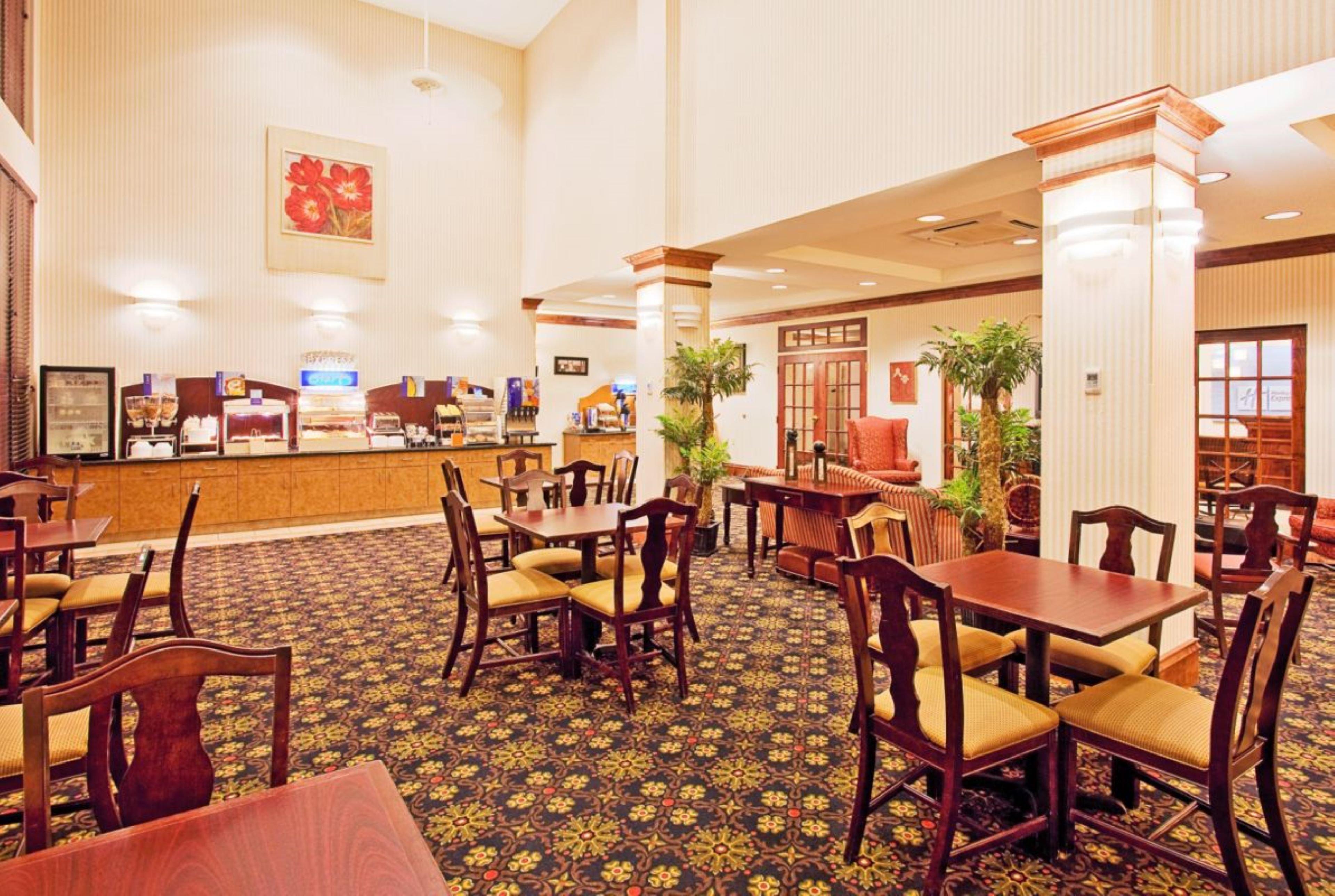 Holiday Inn Express Hotel & Suites Lucedale By Ihg Ngoại thất bức ảnh